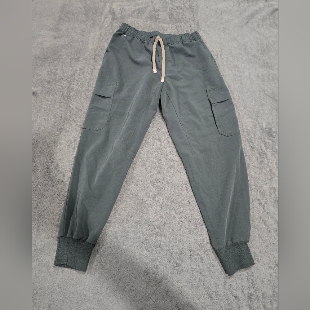 FIGS Tansen Jogger Scrub Pants, Green S- Men's, Hospital, Scrubs, Medical